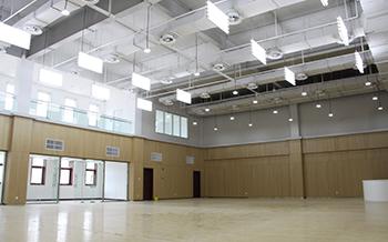 首鋼羽毛球館